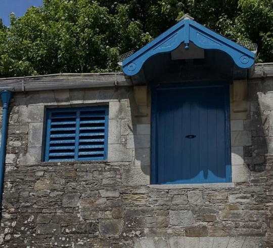 Stable yard residency